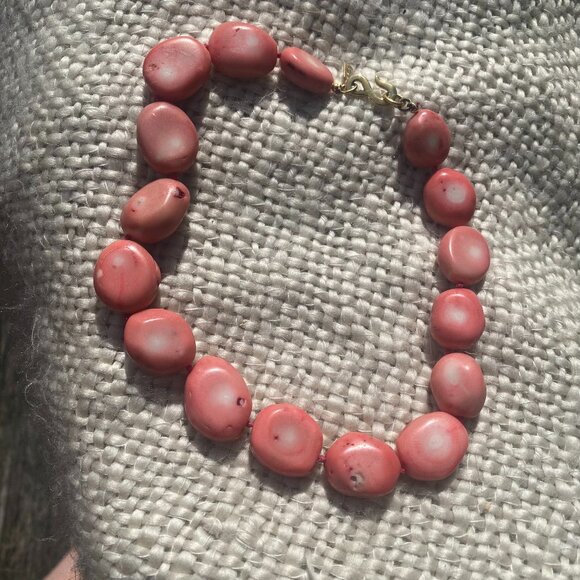 Kenneth J Lane Salmon Pink Coral Chunky Knotted Necklace 15" Beach Boho Preppy - Picture 1 of 9